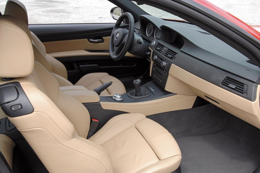  BMW M3 2009 года  (фото 6 из 38)
